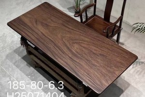 實(shí)木黑胡桃大板批發(fā)多少錢(qián)