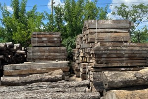 浙江東陽(yáng)橫店鎮(zhèn)-皮灰-東非-非酸-剛果花梨原木