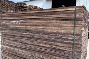 國(guó)產(chǎn)黑胡桃實(shí)木烘干板材多少錢(qián)一方